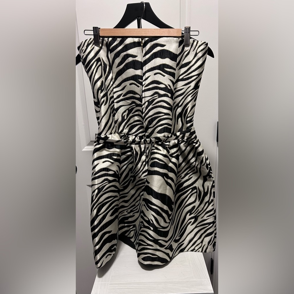 NWT Lilly Pulitzer Akela Zebra Strapless Dress - Picture 4 of 6